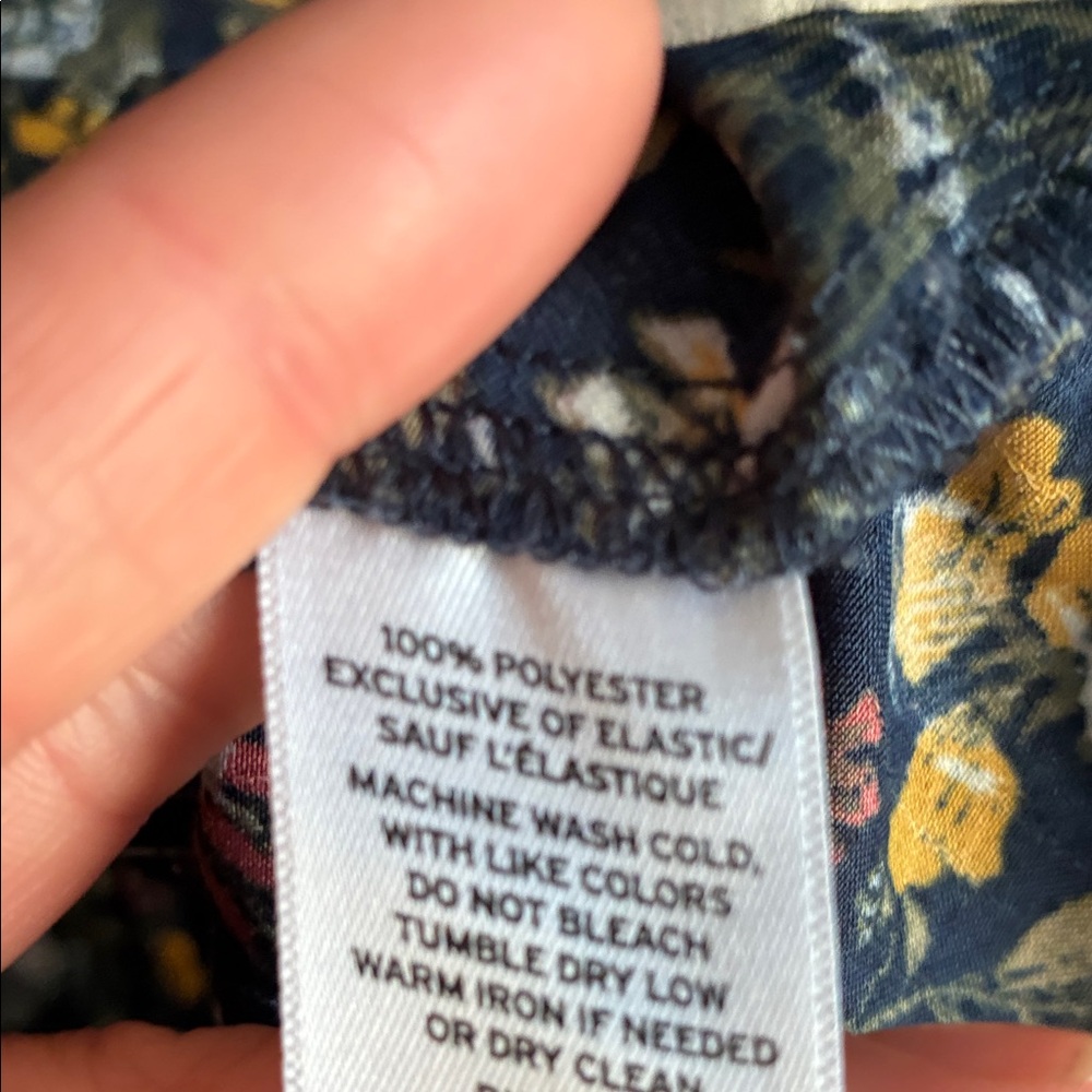 Caslon Blue Floral Smocked Sleeveless Top - Picture 5 of 5